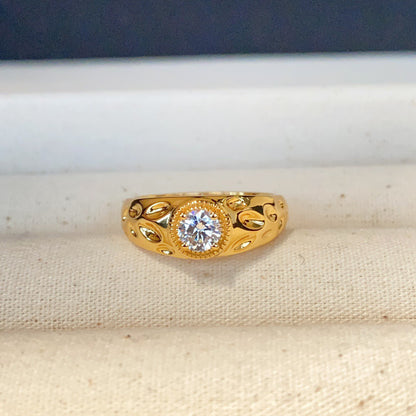 Gold SUNFLOWER Diamond-studded Ring Women